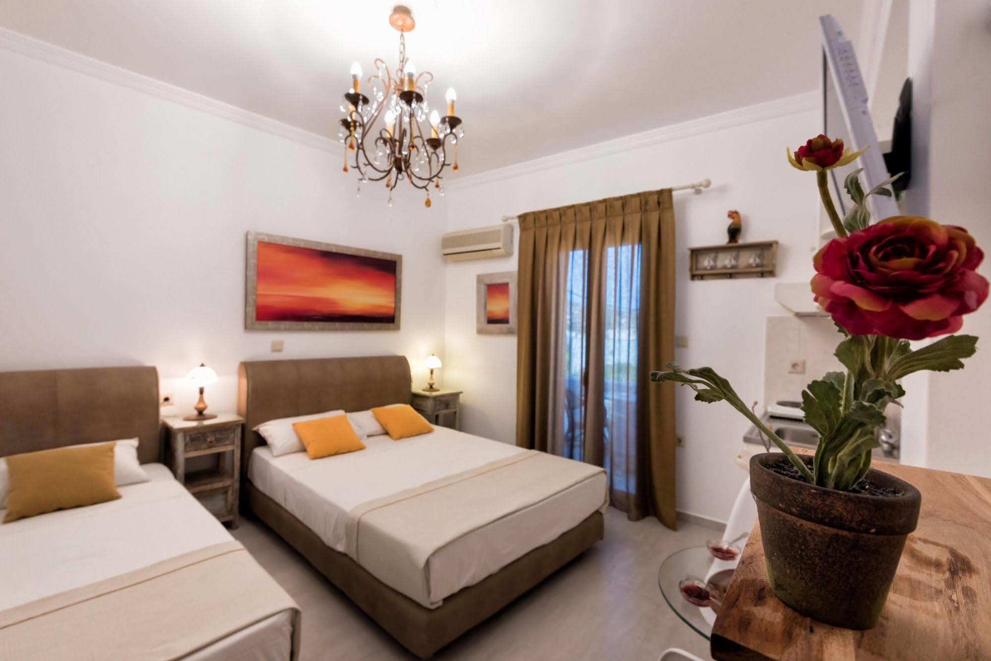 Maria Studios Parikia  Bagian luar foto