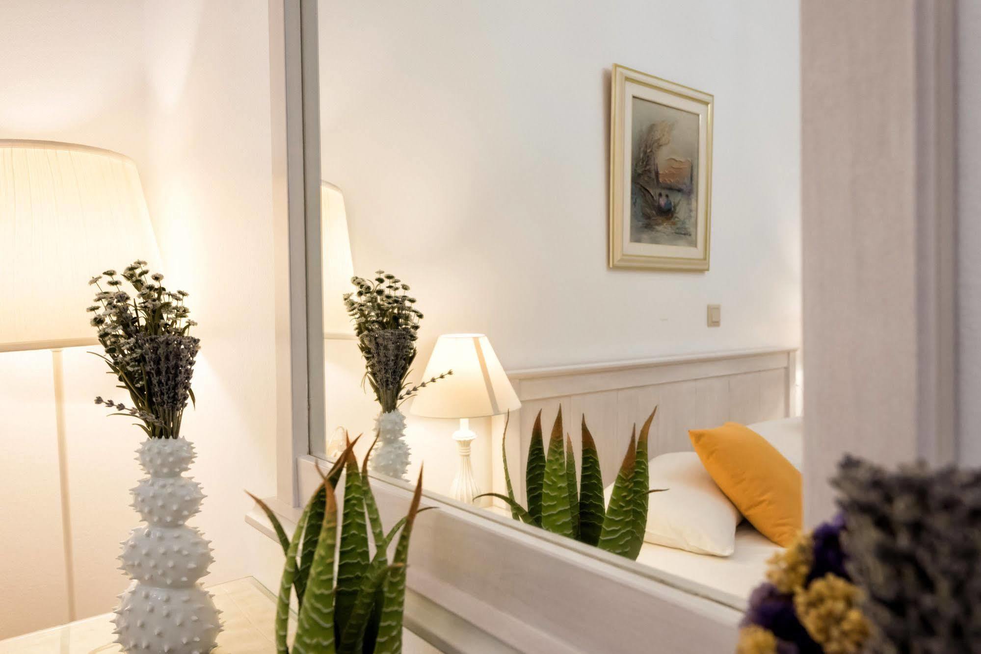 Maria Studios Parikia  Bagian luar foto